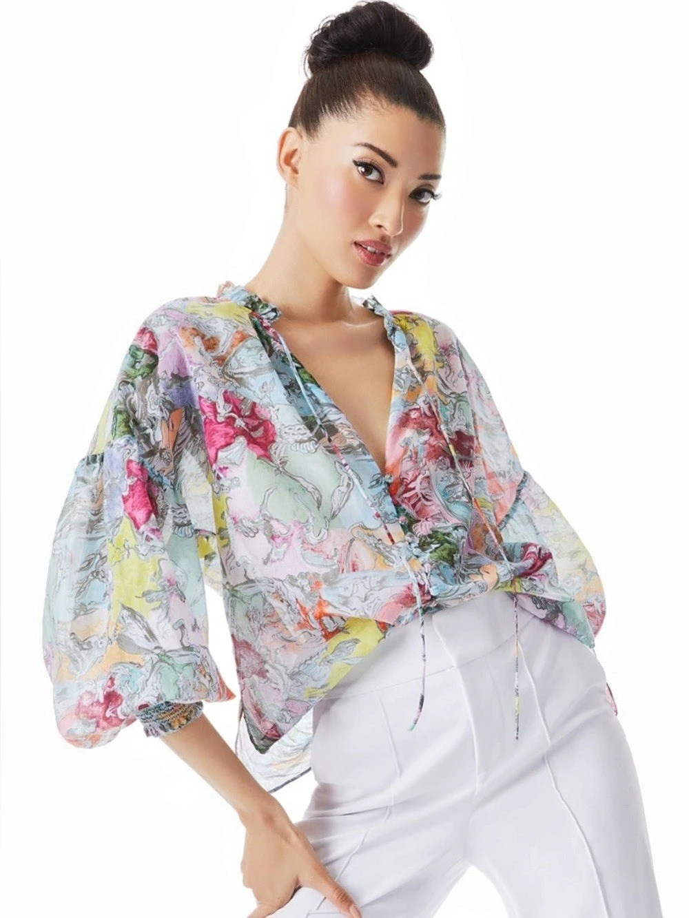 Alice + Olivia X Lola Schnabel Julius Tunic Top
Floral Blouse Size XS